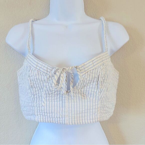 Urban Outfitters striped seersucker crop top - Picture 2 of 6